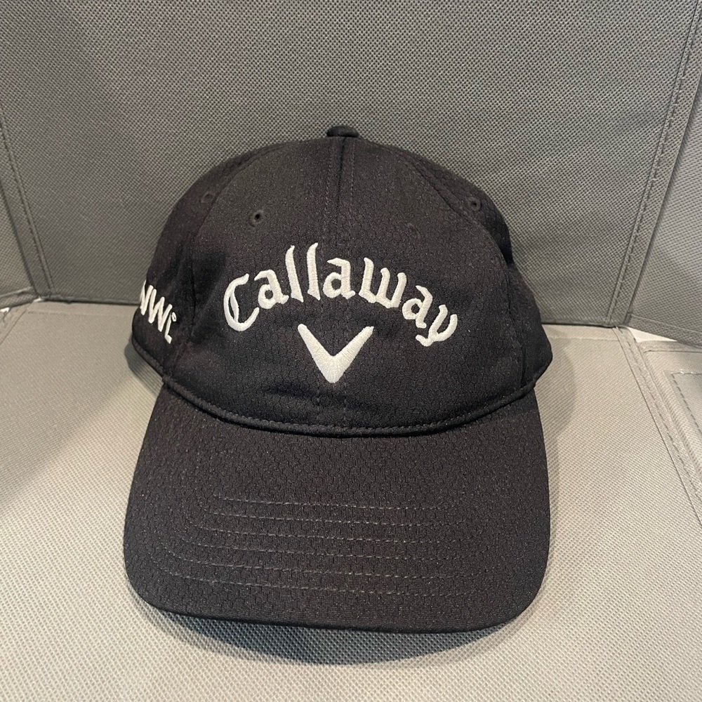 Callaway Golf Cap Featuring White Embroidery Adjustable Sizes